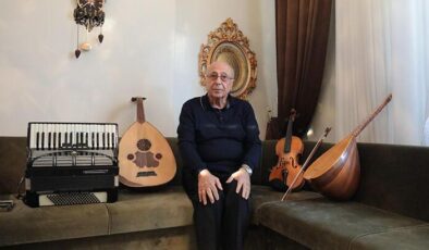 55 yılda 5 farklı enstrüman çalmayı öğrendi! Tek sebebi korku