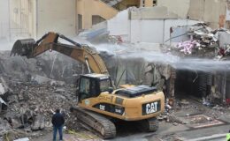Malatya’da çöken binanın kalan enkazını kaldırma çalışmaları tamamlandı