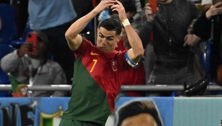 Bu ayrıntı tesadüf olamaz! Dünyanın konuştuğu kareye Ronaldo’dan olay yorum