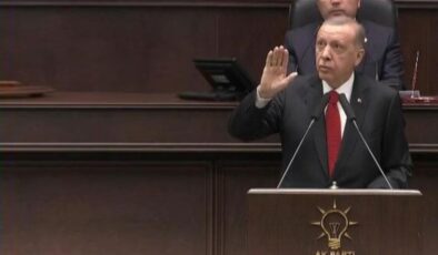 Cumhurbaşkanı Erdoğan, Kılıçdaroğlu’nu eleştirdiği sırada hareketlenen salonu böyle susturdu