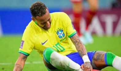 Neymar Brezilya maçında yok mu, neden yok? Neymar Brezilya Dünya Kupası maçında var mı, yok mu, niye yok, sakat mı, yedek mi?