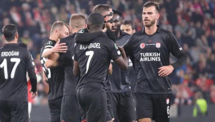 Sivasspor, UEFA Avrupa Konferans Ligi’nde son 16 turuna yükseldi