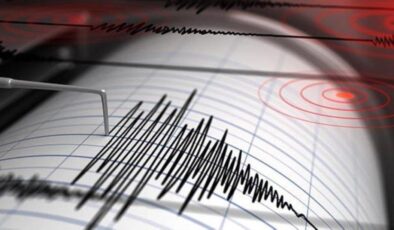 Son Dakika! Ege Denizi’nde 4.7 büyüklüğünde deprem