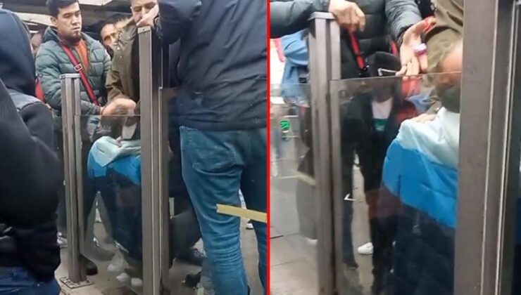 Tramvaydaki yolcuları küplere bindiren olay! Tekme tokat dövüp polise teslim ettiler