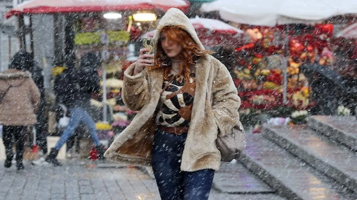 Türkiye kara kışa giriyor! Birçok bölge için kar, fırtına ve sağanak uyarısı yapıldı