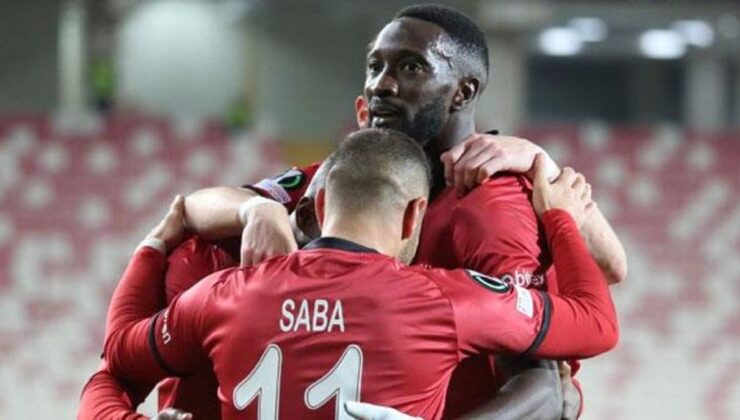 Yiğido, Çekya’da sahne alıyor! Slavia Prag-Sivasspor maçında ilk 11’ler belli oldu