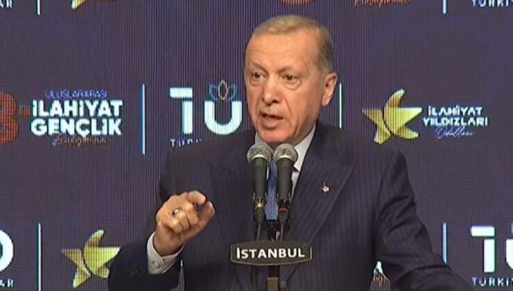 Cumhurbaşkanı Erdoğan İngilizce öğretmeniyle aralarında geçen diyaloğu anlattı! Salon alkış sesleriyle inledi