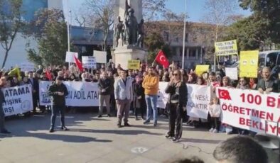 Demet Akalın’dan destek vermek için eylemine katıldığı kadın öğretmene sert tepki: Edepsizliğe lüzum yok