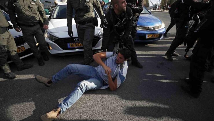 Aşırı sağcı İsrailli bakanlar destekçilerini yargı reformuna destek için sokağa çağırdı