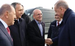 Ekonominin başına geçeceği söylenen Mehmet Şimşek, AK Parti Genel Merkezi’nde Cumhurbaşkanı Erdoğan’la görüştü