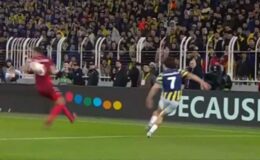 F.Bahçe-Sevilla maçında çıldırtan hakem yönetimi! Net penaltıyı 5 dakika incelediler