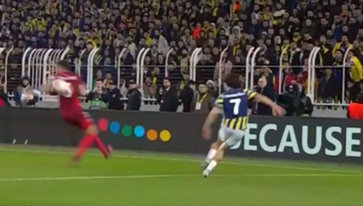 F.Bahçe-Sevilla maçında çıldırtan hakem yönetimi! Net penaltıyı 5 dakika incelediler