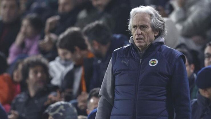 Fenerbahçe kazansa da yetmiyor! Jorge Jesus’un yaptıkları taraftara saç baş yoldurdu