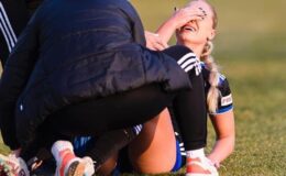 Gözyaşları içinde yerde kalan “Dünyanın en güzel futbolcusu”, hayranlarına kötü haberi verdi