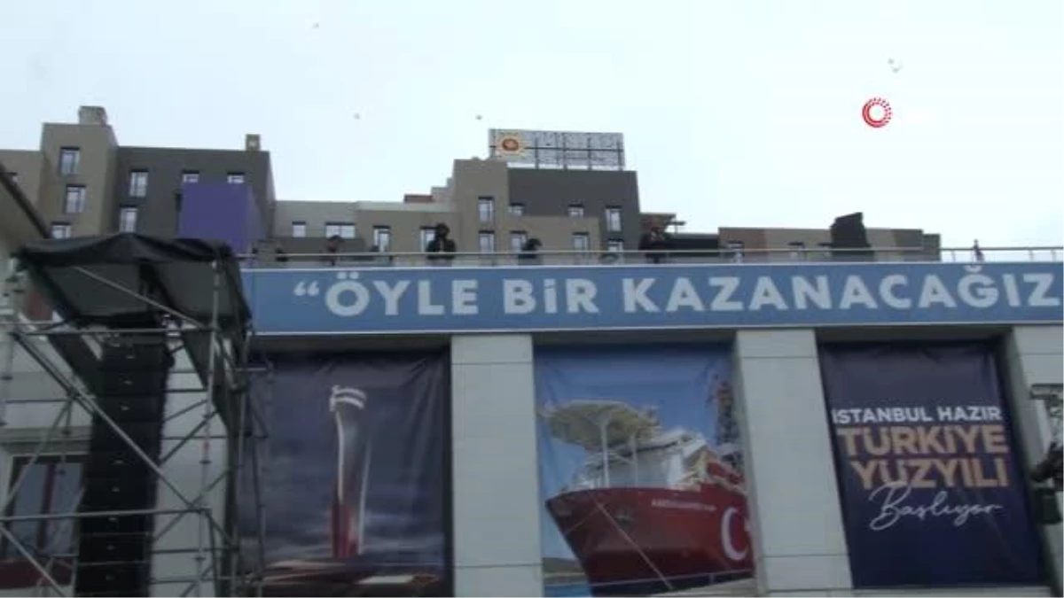 AK Parti İstanbul Vilayet Başkanlığı balkon konuşması için hazırlanıyor