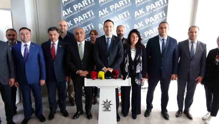 Azerbaycan heyeti AK Parti Çanakkale Vilayet Başkanlığını ziyaret etti