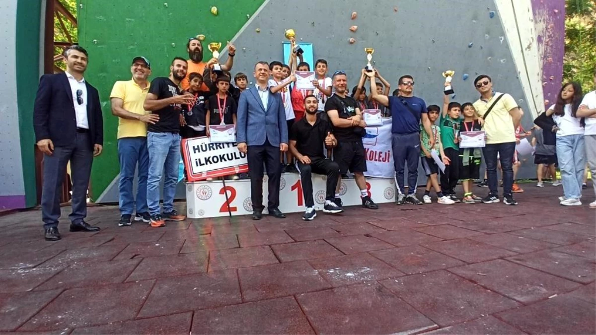 Diyarbakır Molla Gürani İlkokulu, Spor Tırmanış Minikler Türkiye Şampiyonası’nda ekip halinde şampiyon oldu
