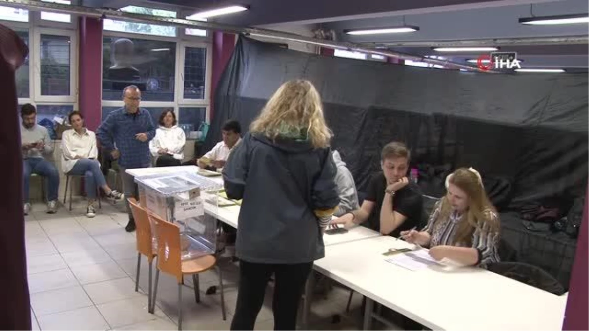 İstanbul’da oy kullanma süreci başladı