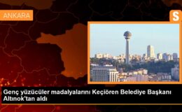 Keçiören Belediye Lideri madalyaları genç yüzücülere takdim etti