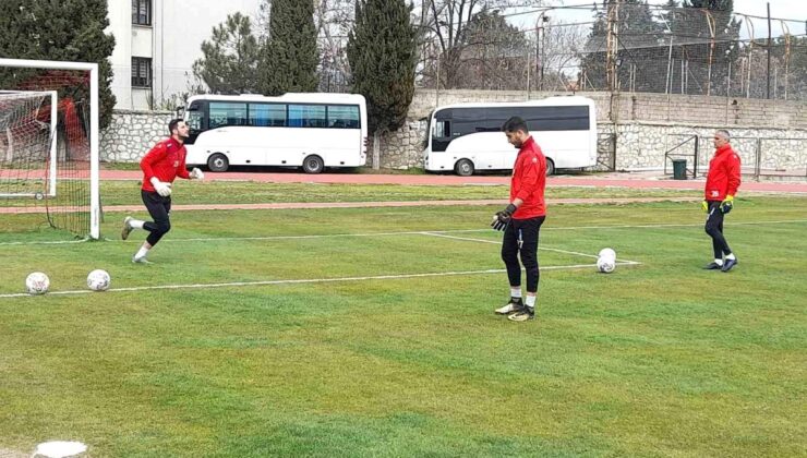 Uşakspor, Vanspor maçı hazırlıklarına başladı