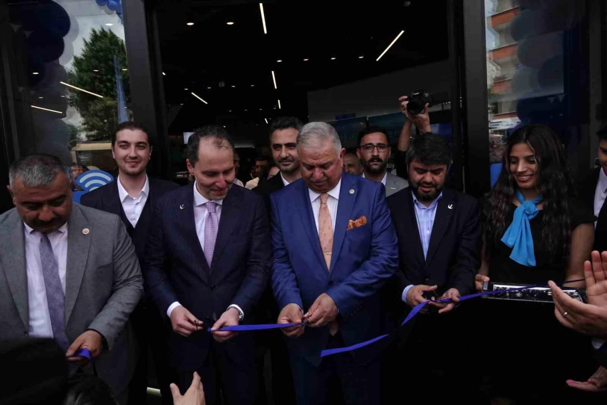 Altunbaş Beko Beyaz Eşya, Bağcılar’da Yeni Mağazasını Açtı