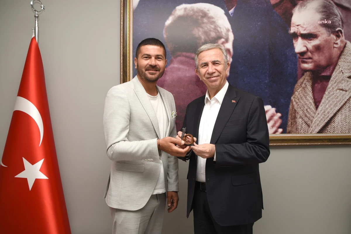 Ankara Büyükşehir Belediye Lideri Mansur Yavaş Foça’yı ziyaret etti