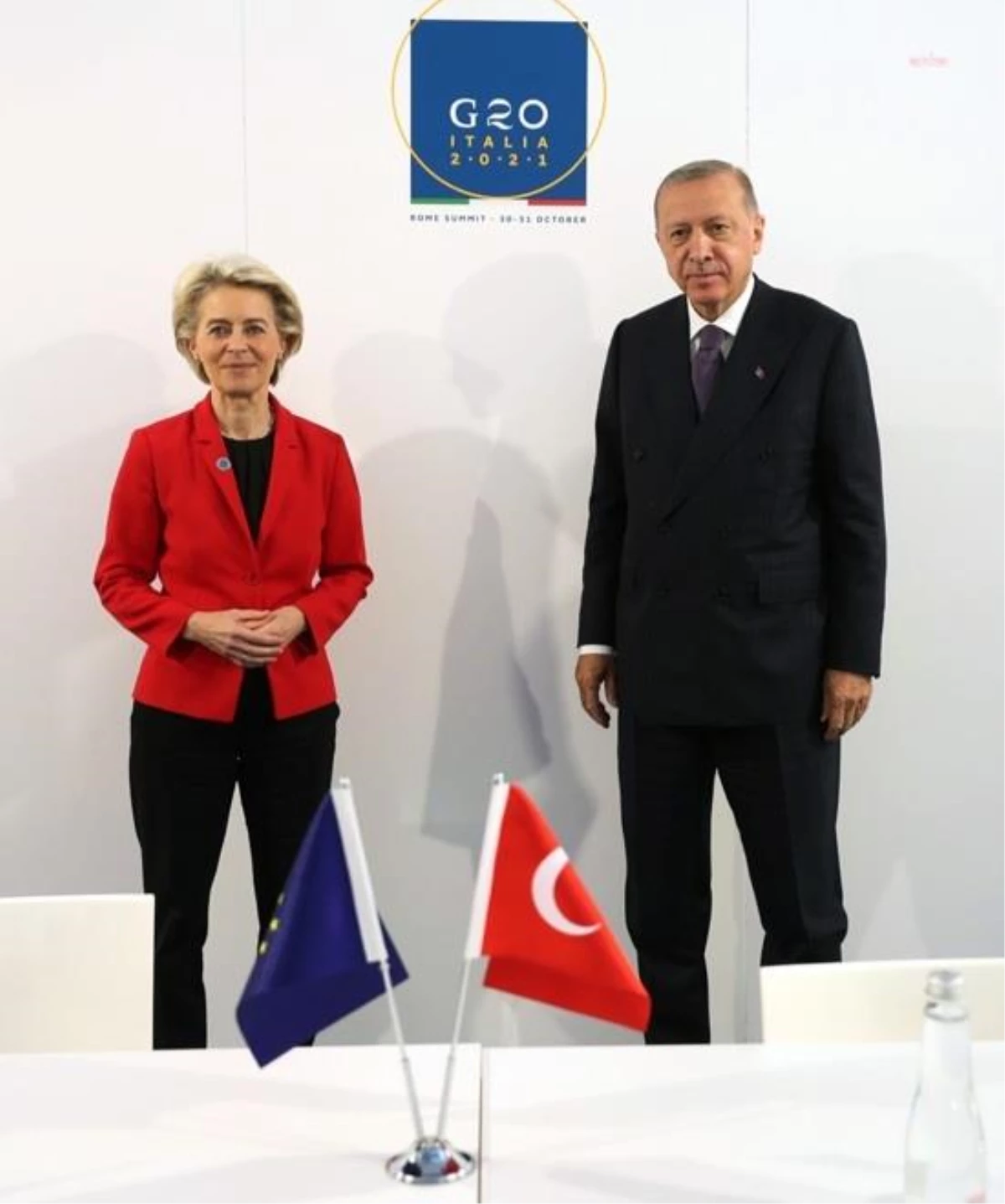 Cumhurbaşkanı Erdoğan, AB Komitesi Lideri von der Leyen ile Görüştü