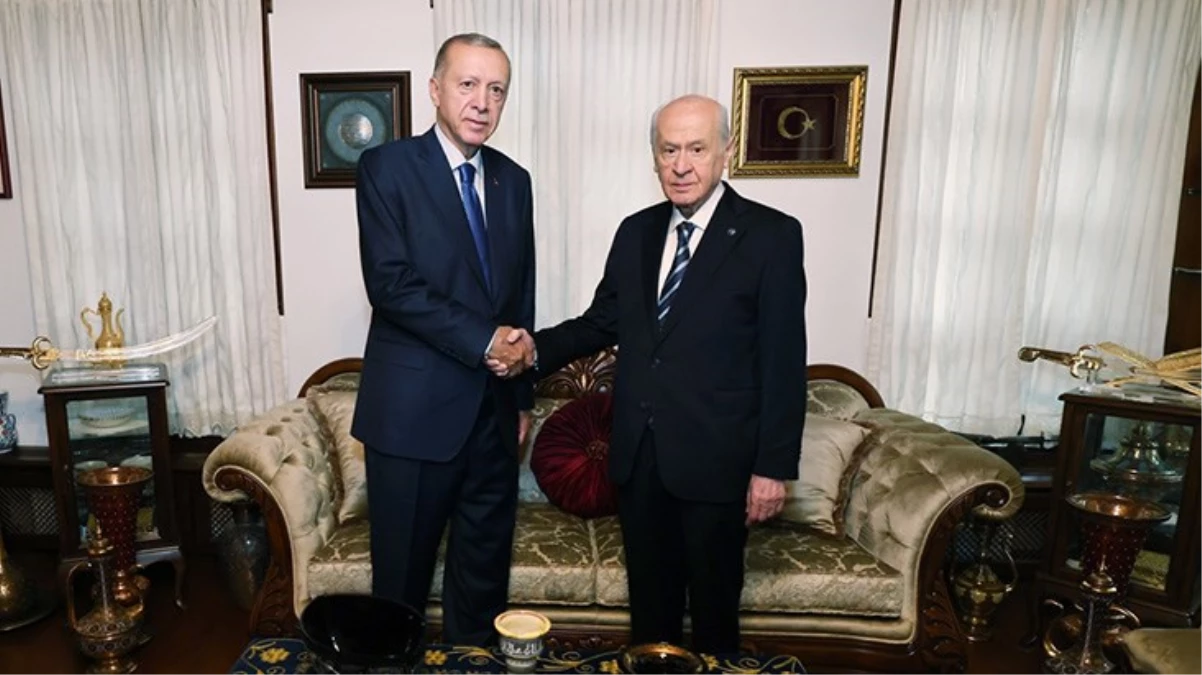 Cumhurbaşkanı Erdoğan, MHP önderi Bahçeli’yi ziyaret etti