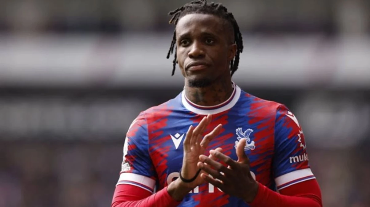 Fenerbahçe’nin gayesi Wilfred Zaha, Crystal Palace’ın teklifine dönüş yapmadı