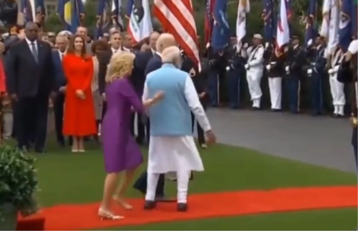 Joe Biden’ın Hindistan Başbakanı ile el sıkışması tartışma yarattı