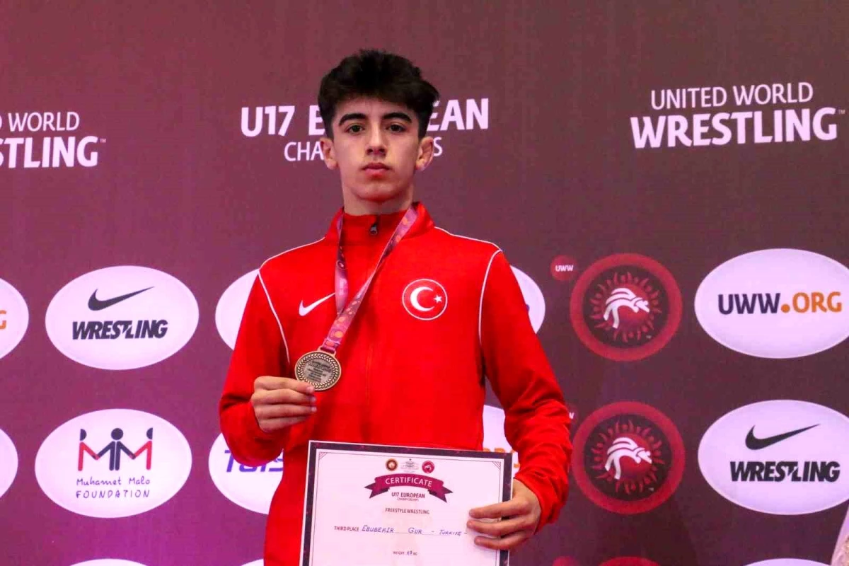 Türkiye, U17 Avrupa Güreş Şampiyonası’nda 14 madalya kazandı