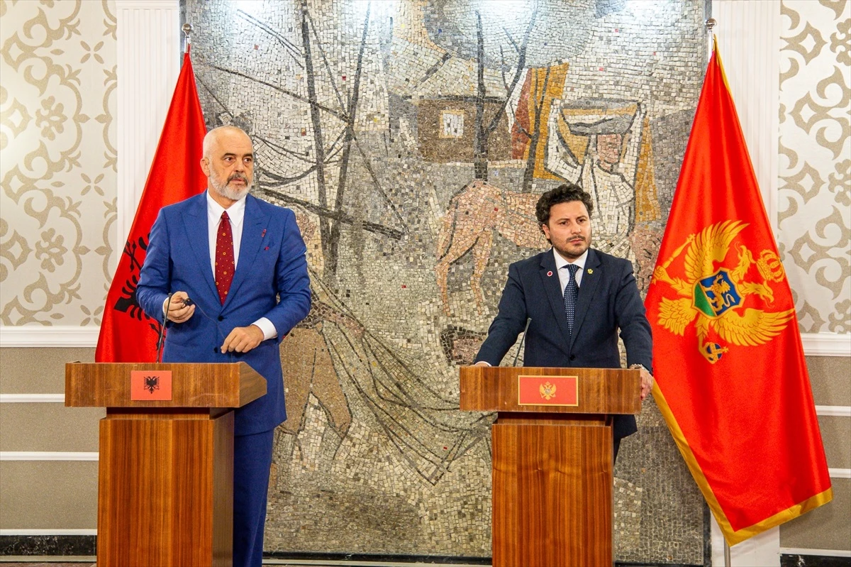 Arnavutluk ve Karadağ, bölgedeki sıkıntıların tahlili için ortak hareket ediyor