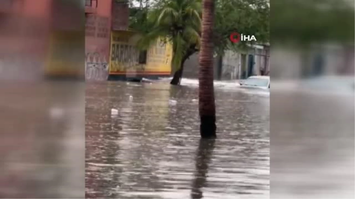 Beatriz Kasırgası Meksika’yı vurdu: 1 meyyit