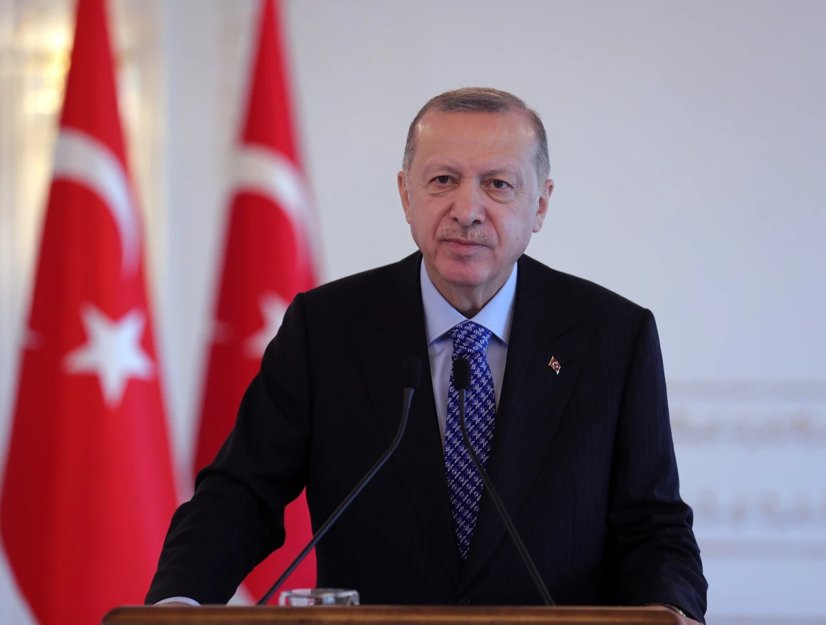 Erdoğan: Partimizin oylarındaki negatif ayrışmanın farkındayız