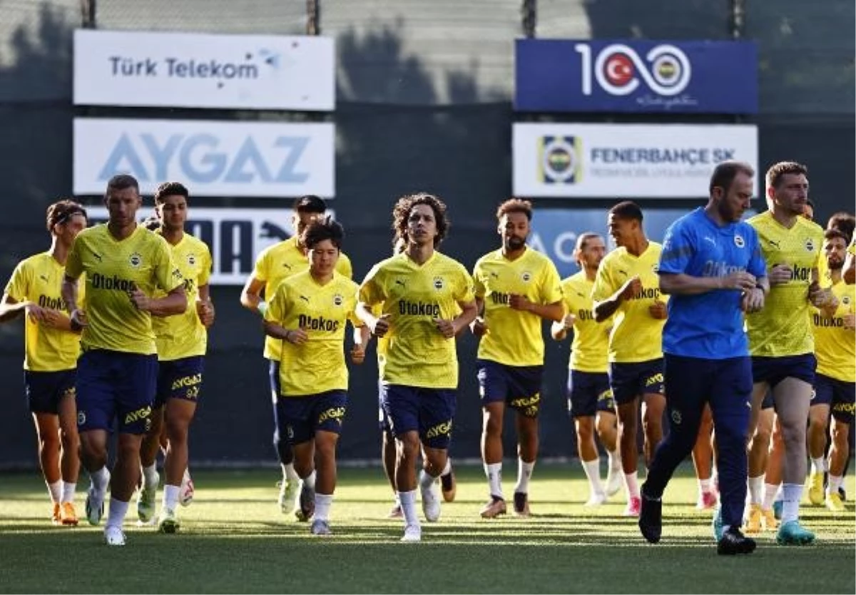 Fenerbahçe yeni dönem hazırlıklarına devam ediyor