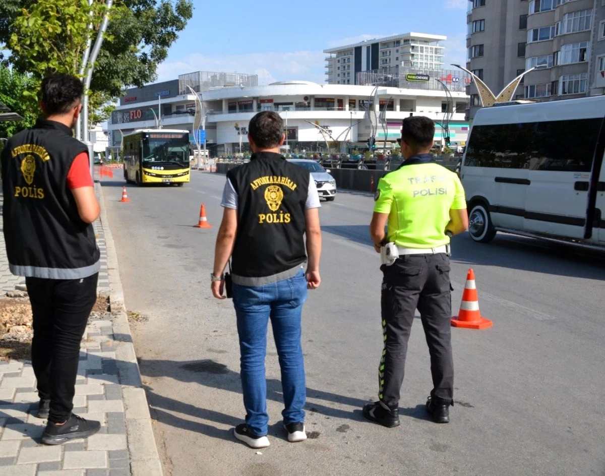 Afyonkarahisar’da Türkiye İnanç Huzur Uygulaması Kontrolü