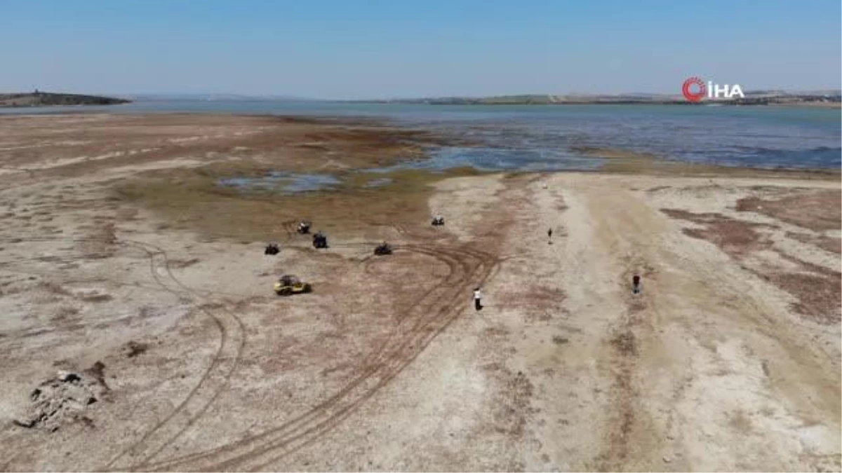 Büyükçekmece Gölü’nde ATV Motorcuları Çeşit Atıyor