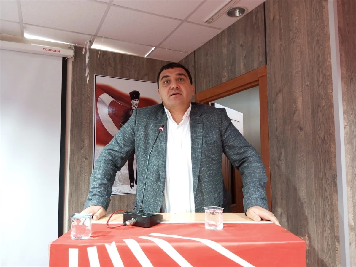 CHP Şarkışla İlçe Başkanlığı Olağan Kongresi’nde Seyit Kayaoğlu tekrar seçildi