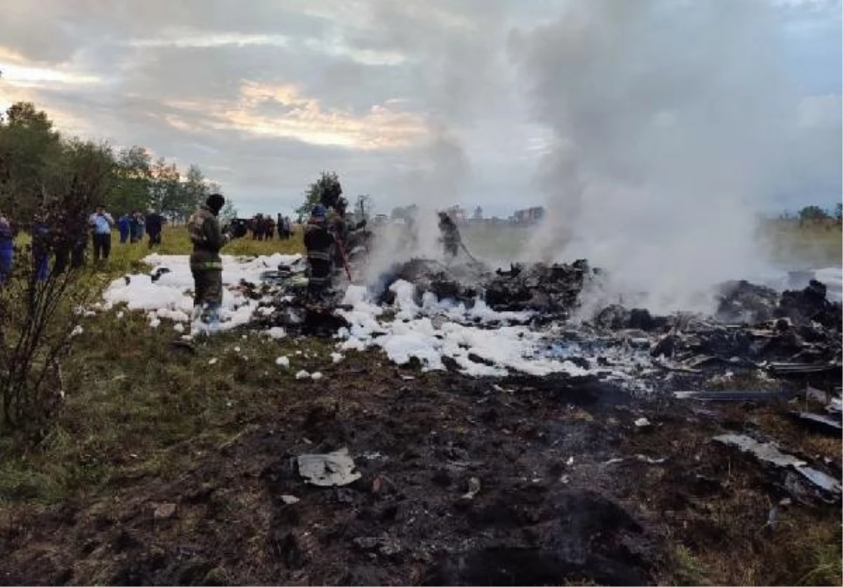 Rusya’da düşen uçakta 10 ceset bulundu