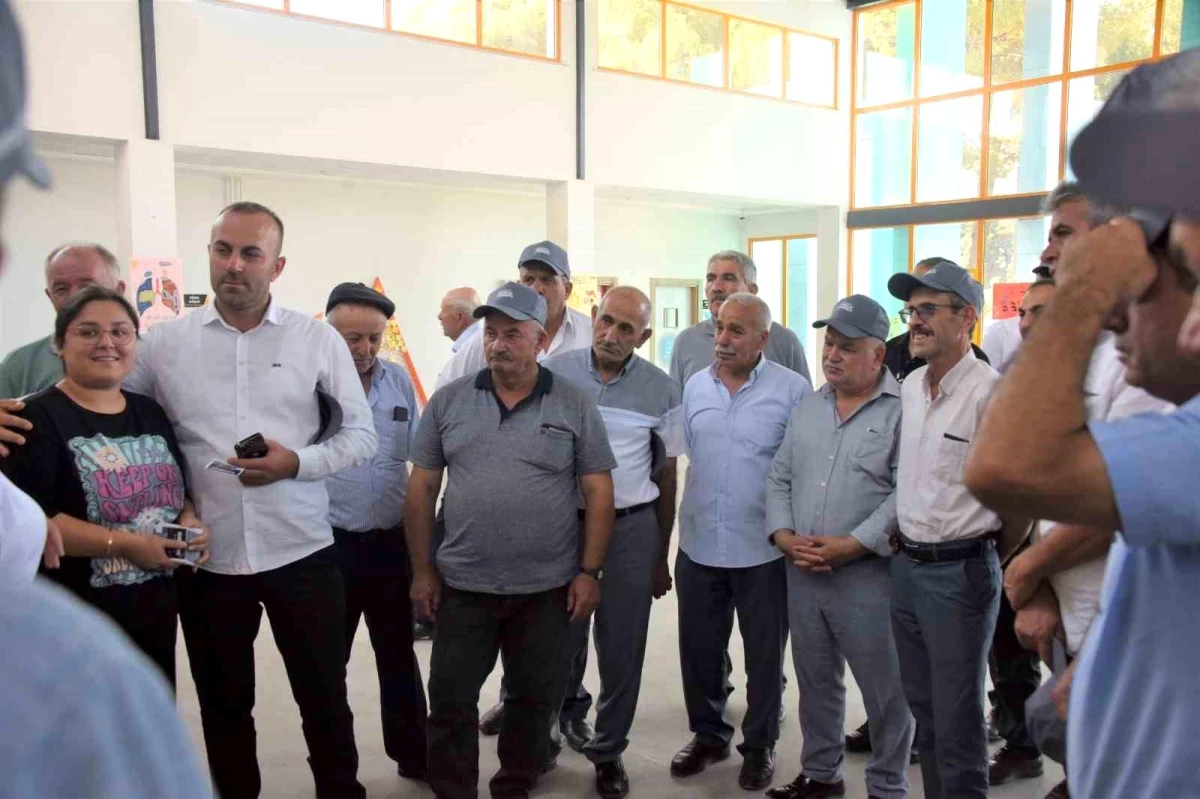 Samsun Büyükşehir Belediyesi, Mahalle Muhtarlarına Projeleri Gezdirdi