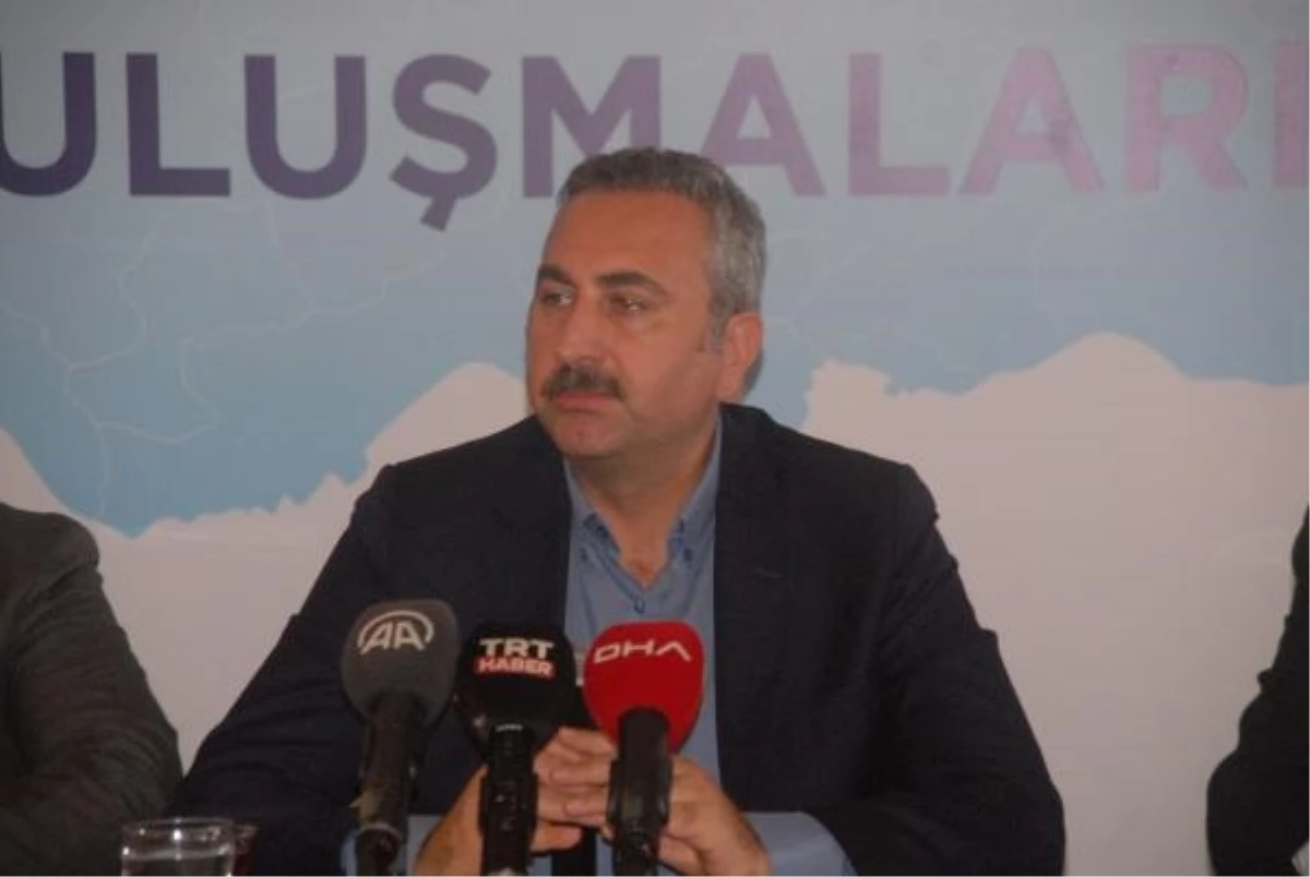 Abdulhamit Gül: Türkiye’nin sivil ve demokratik anayasa yapma ödevi var