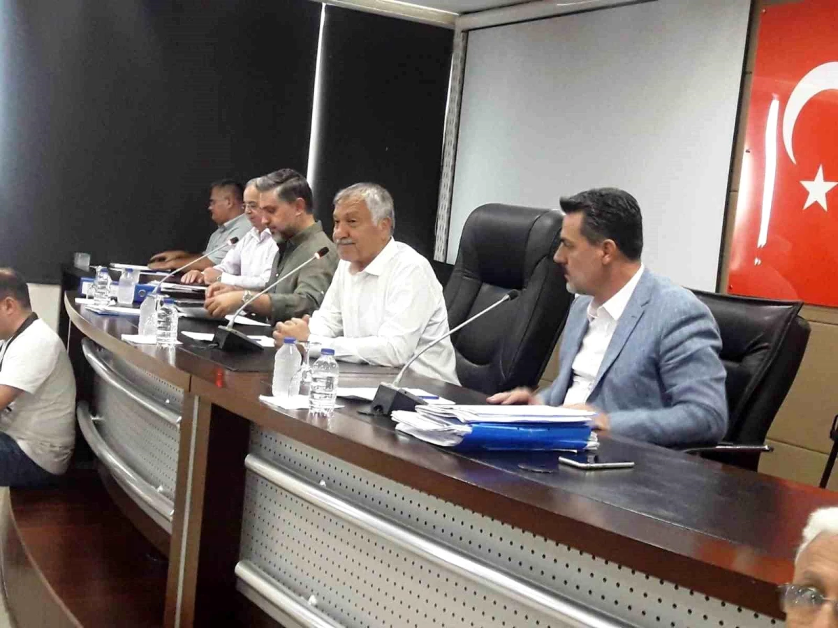 Adana Büyükşehir Belediye Meclisi Eylül Ayı Çalışmalarında Asfalt Tartışmaları