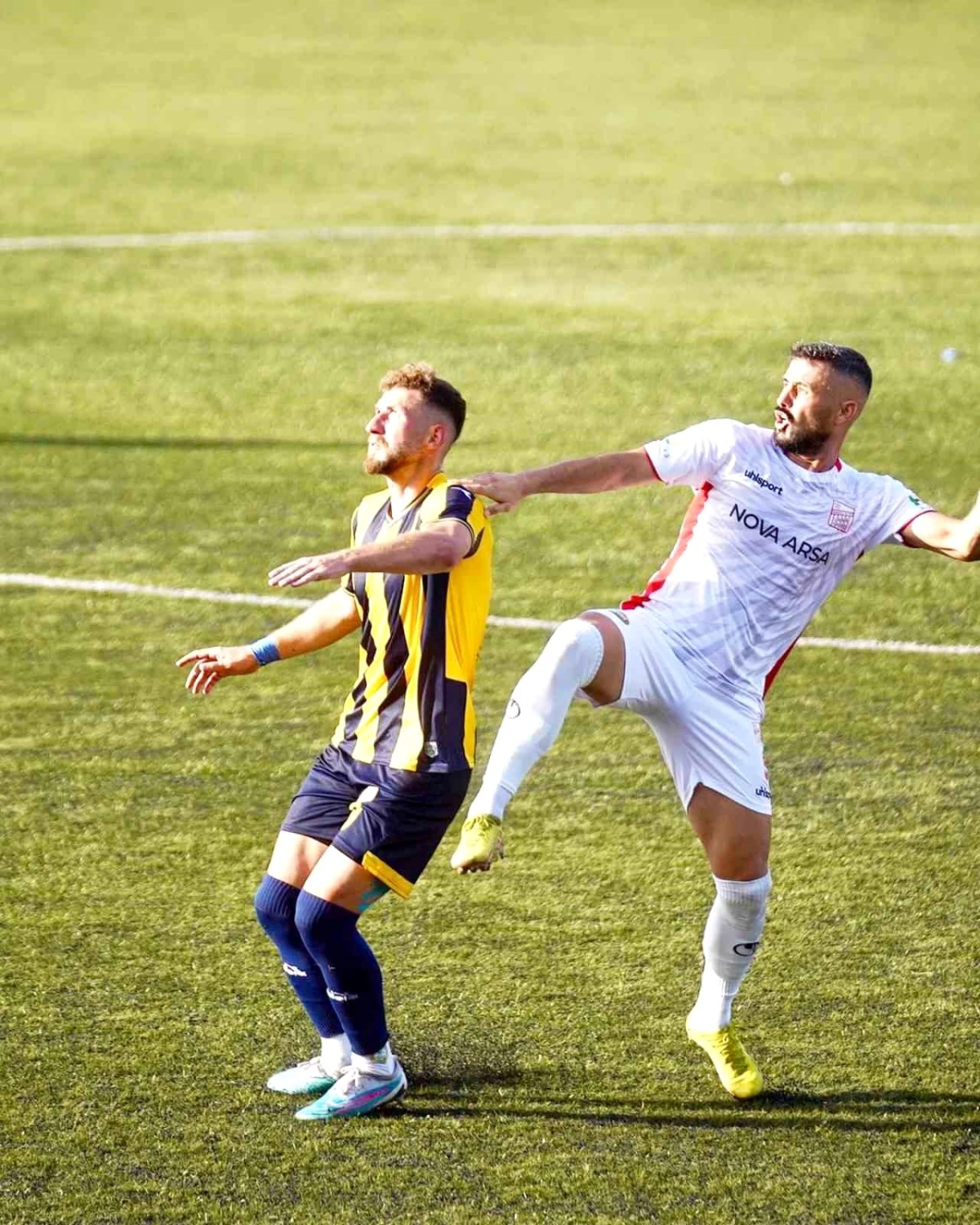 Ayvalıkgücü Belediyespor, Talasgücü Belediyespor’u 2-1 mağlup etti