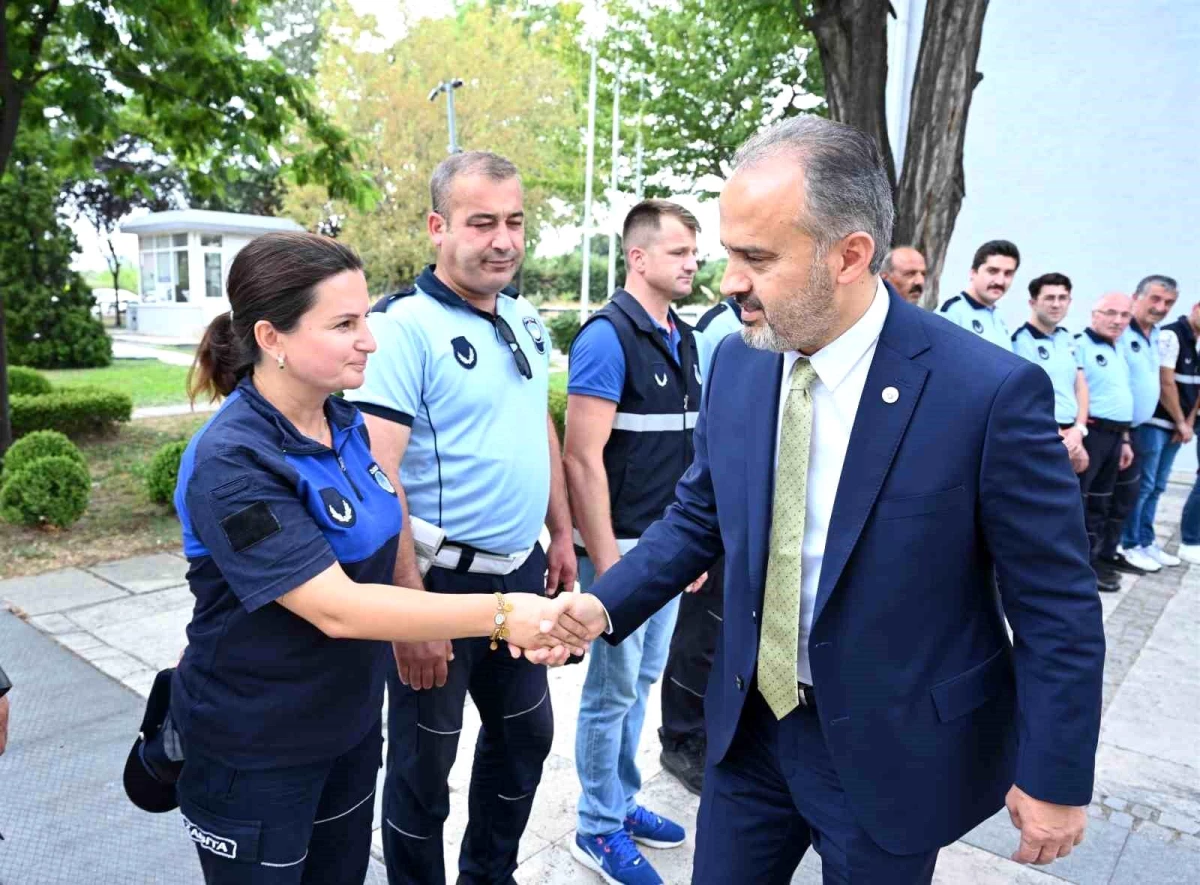 Bursa Büyükşehir Belediye Lideri Alinur Aktaş, Zabıta Teşkilatı’nın 197. kuruluş yılını kutladı