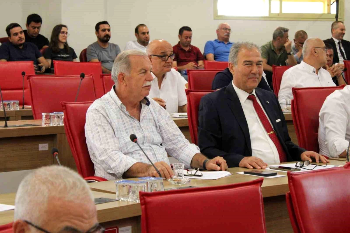 CHP’li Ali Çağlar, Aydın Büyükşehir Belediye Meclisi’ndeki Birinci Toplantısına Katıldı