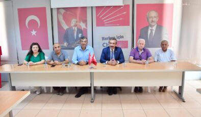 Çukurova Belediye Lideri Soner Çetin, CHP Çukurova İlçe Lideri Remzi Ümit Atay ve yeni idaresi ziyaret etti