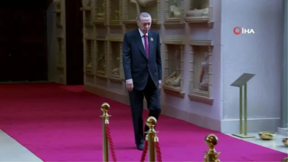 Cumhurbaşkanı Erdoğan, G20 tepesinde Modi tarafından karşılandı