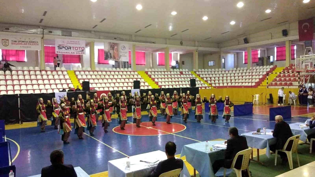 Demir Karamancı GSK, Halk Oyunları Bölge Müsabakası’nda birinci oldu