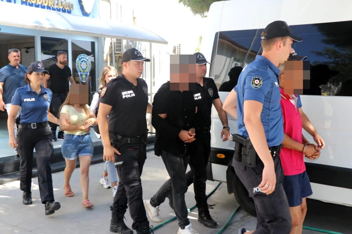 Didim’de 49 sistemsiz göçmen yakalandı, 3 organizatör tutuklandı