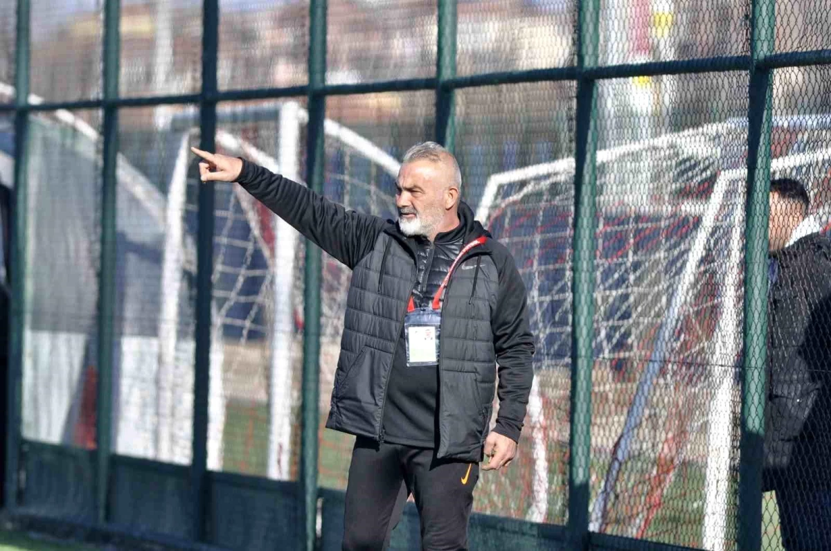 Erciyes Esen Makine Futbol Kulübü’nde Antrenör Göksel Zehir ile Yollar Ayrıldı